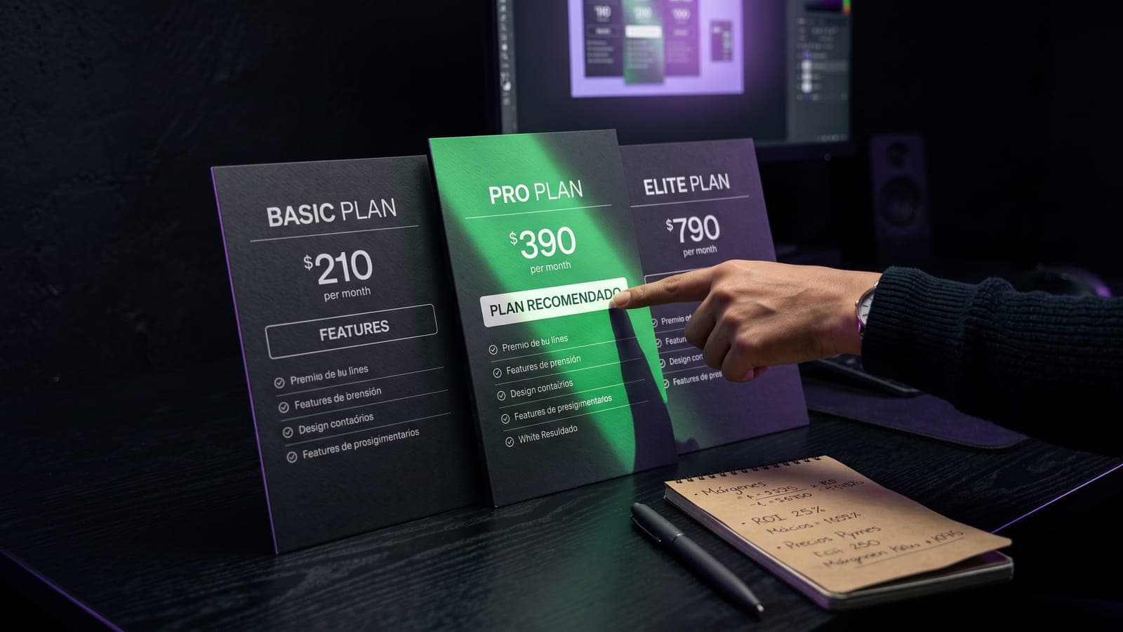 Tres tarjetas físicas de planes de precios escalonados con el plan Pro marcado como recomendado: estrategia de pricing para PyMEs